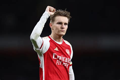 Robbie Savage Claims Martin Odegaard Applauded Arsenal Player As He