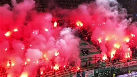 Oprawa kibiców Lechii Gdańsk na meczu z Górnikiem Zabrze 18 11 2022