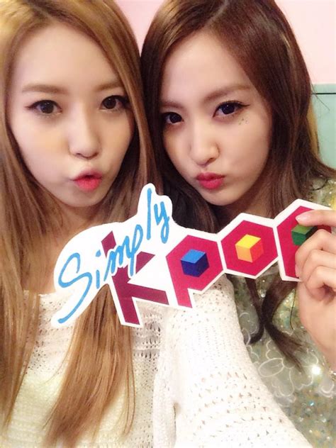 ILα on Twitter Simplykpop Hot Baby 로 돌아온 베스티 다혜 해령 뜨거운 여름
