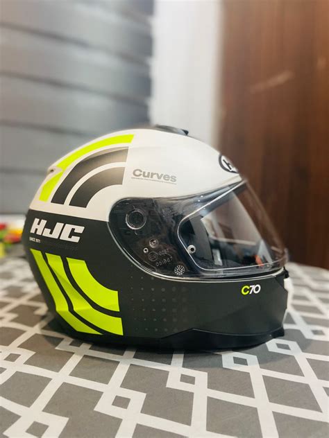 Hjc c70 curves, Motorbikes, Motorbike Parts & Accessories, Helmets and ...