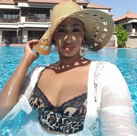 9 Hot Sexy Diaba Sora Bikini Pics