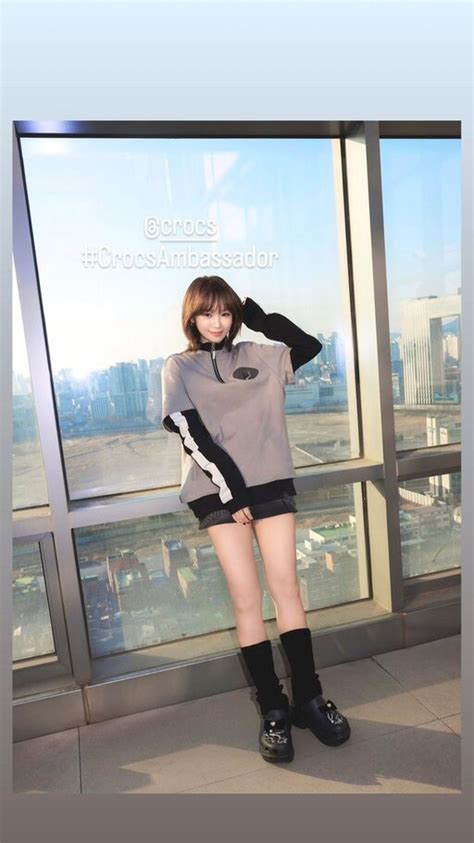 Kim Chaewon chaewonizone 김채원 Le Sserafim Nude Fapelly Zone