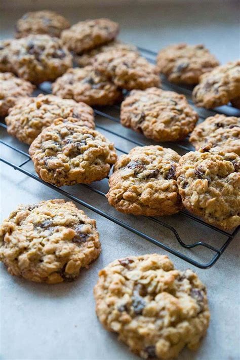 Dads Vanishing Oatmeal Raisin Cookies Right Off The Quaker Oatmeal