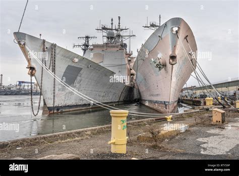 The philadelphia shipyard hi-res stock photography and images - Alamy