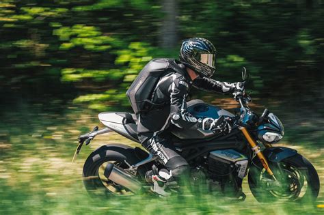 Hyper Naked Bike Vergleich Triumph Speed Triple Rs