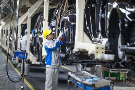 Industri Manufaktur Mobil China Catat Pertumbuhan Stabil Pada Q