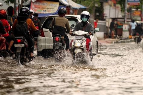 5 Rt Di Jakarta Selatan Terendam Banjir