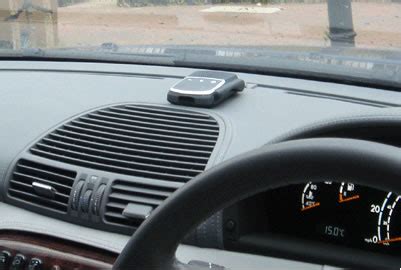 Tonyenglish.vn - Hands-free on the road?