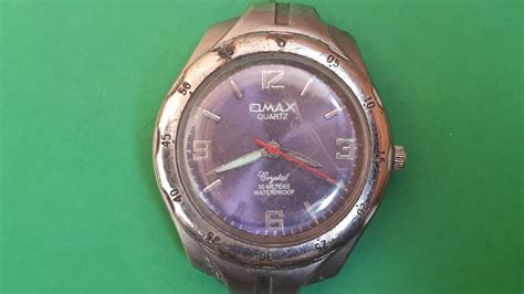 OMAX quartz crystal 50 meters waterproof japan - YouTube