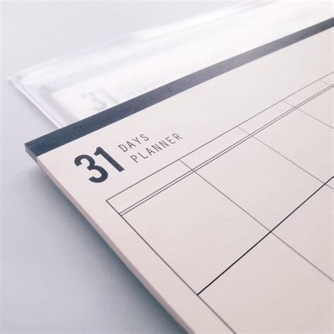 31 Days Planner - Monthly Organizer - KaRiniTi