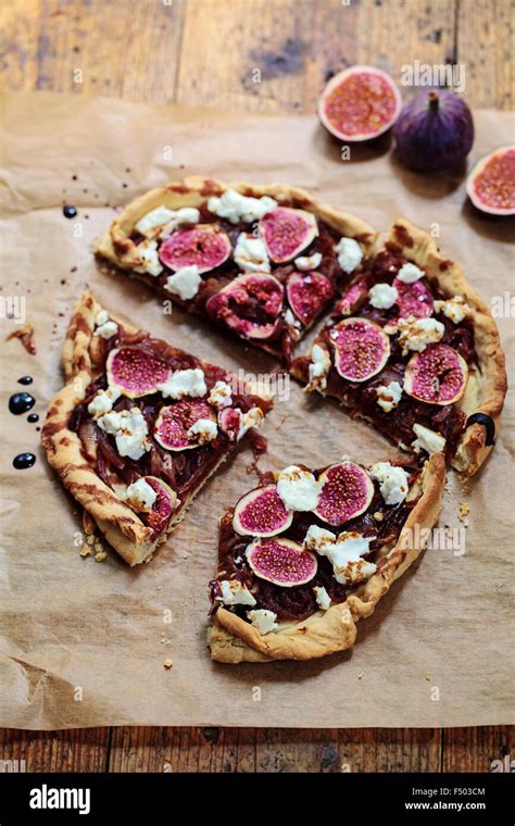 Figs Caramelized Onions And Goat Cheese Tart Stock Photo Alamy