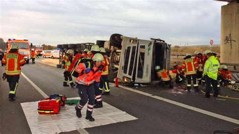 Lkw Unf Lle Spd Und Cdu Fordern Mehr Sicherheit Auf Autobahnen