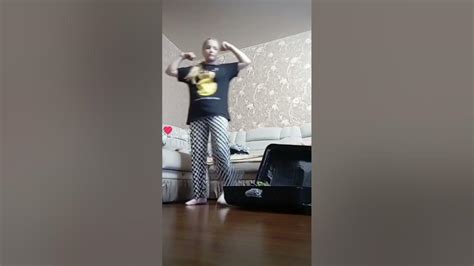 Начинаю собирать чемодан в лагерь 👍 - YouTube