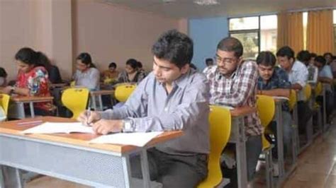 Maharashtra College Students To Get Extra 15 Minutes For Offline Exams