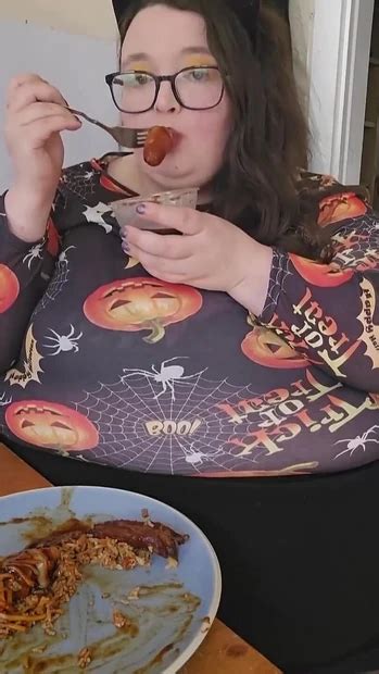 SSBBW Spooky Chinese Stuffing BBW BBW Porn Feat SSBBWLadyBrads By