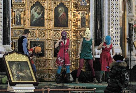 ПАНК МОЛЕБЕН БОГОРОДИЦА ПУТИНА ПРОГОНИ В ХРАМЕ ХРИСТА СПАСИТЕЛЯ pussy riot LiveJournal