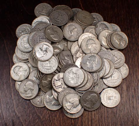 Lot - U.S. SILVER WASHINGTON QUARTERS COLLECTION