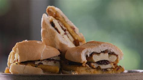 Sandu Che De Queijo Coalho Banana Perto Do Fogo Receitas