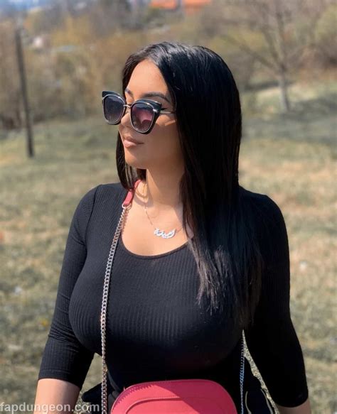 Emina Jahić emiinajahic Huge Tits Brunette Fapdungeon
