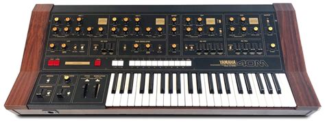 Yamaha CS40M Synthetiseur Net