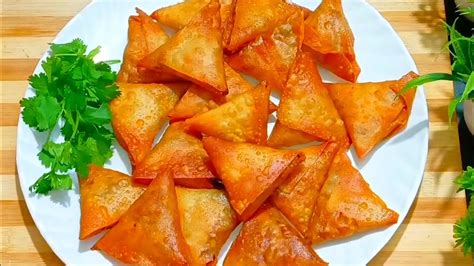 Crispy Juicy Chicken Samosa Ramzan Special Crispy Chicken Samosa