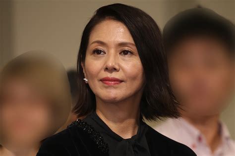 【画像・写真3枚目】小泉今日子「孤独死」発言で恋人・豊原との破局説流れるも、芸能記者たちが確信しきれない理由《あの80年代アイドルの今》 女性自身