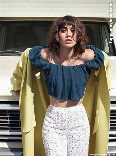 Lizzy Caplan Nude The Fappening Photo Fappeningbook