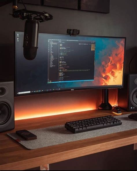 20 Best PC Desk Setups in 2021: How to Set up Your Desk for Maximum ...