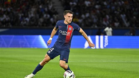 Mercato Manuel Ugarte le PSG refuse une première offre