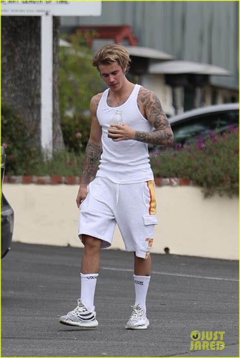 Justin Bieber Shows Off His Buff Body After Pilates Session With Selena