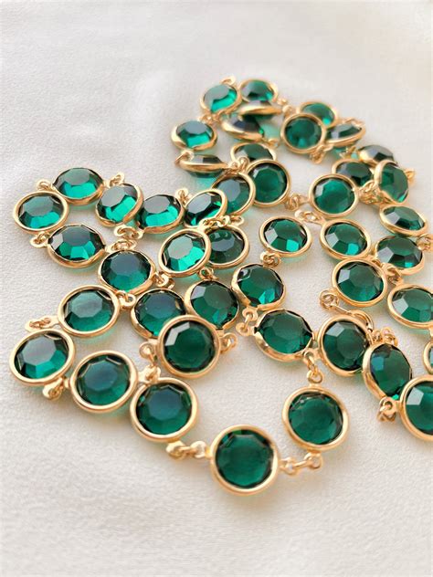 Винтажные бусы с изумрудными кристаллами Swarovski