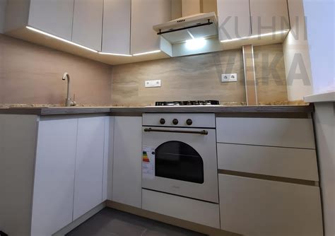 Кухни без ручек купить по выгодной цене в Москве от производителя на заказ
