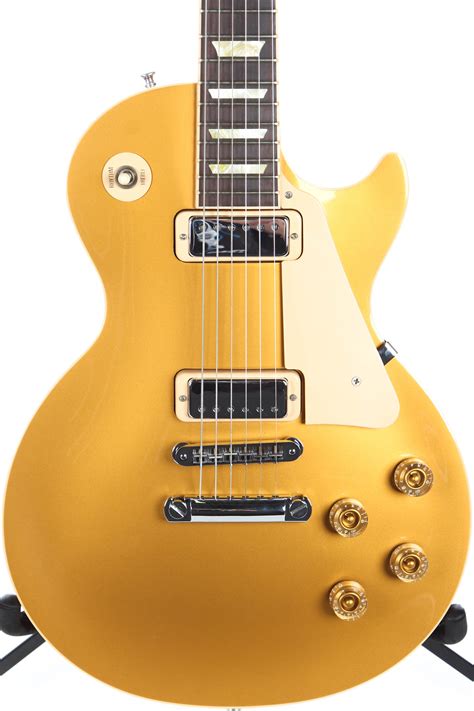 2005 Gibson Les Paul Deluxe Goldtop | Guitar Chimp