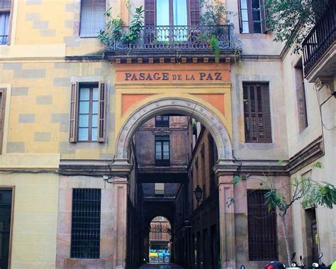 El Passatge de la Pau lúnic carrer de Barcelona que té una falta d