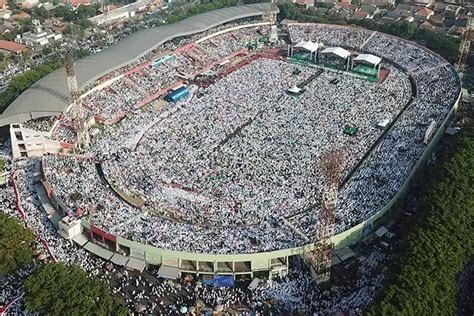 Uu Pesantren Akan Jadi Kado Istimewa Hari Santri Jawa Pos