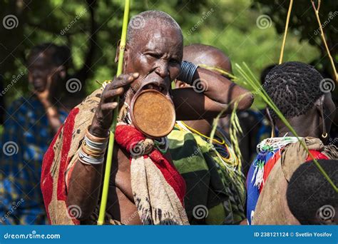 women   african tribe mursisurma ethiopia editorial stock image