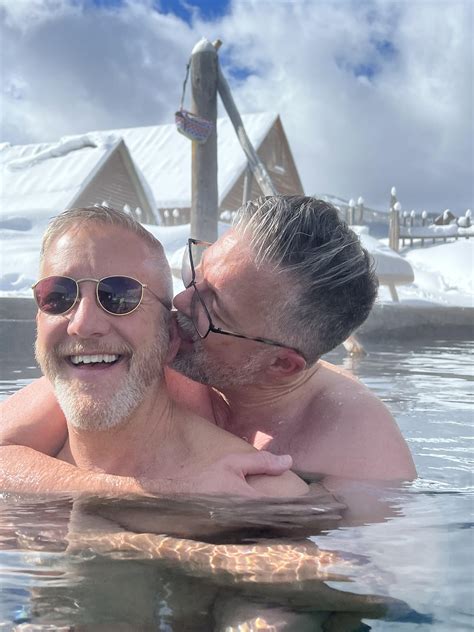 Hot Spring Fun Scrolller