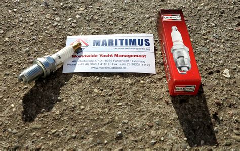 Spark Plug Champion QC12YC - MARITIMUS. The Yachtshop, All rights ...