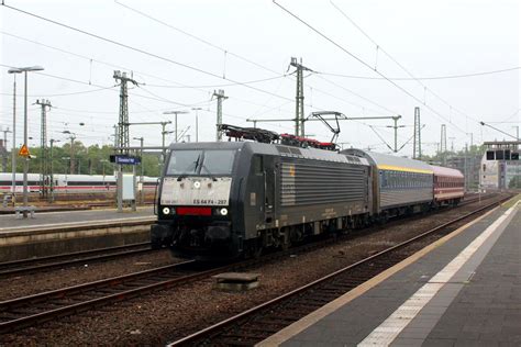 EuroSprinter-Lok (BR 189) der DB rangiert im Aachener Hauptbahnhof ...