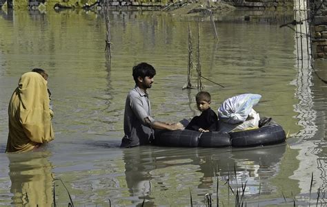 Inondation Un Tiers Du Pays Sous Les Eaux Au Pakistan Les