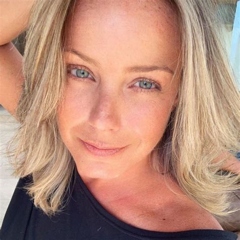 Claudia Conserva Sorprende Con Nuevo Look Para El Regreso De Milf