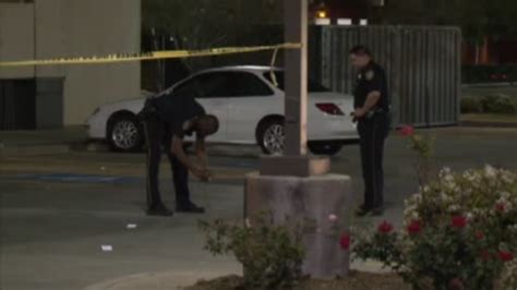 Man Shot In Taco Bell Parking Lot