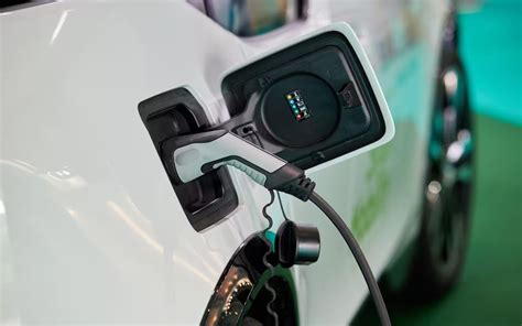 Bonus Colonnine Auto Elettriche Al Via Importo E Come Fare Domanda