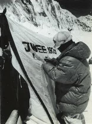 Junko Tabei Mount Everest 1975 Strong Women, Mount Everest, Explore ...