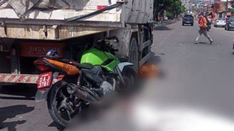 Mototaxista Tem Cabe A Esmagada Ap S Atingir Traseira De Ca Amba Em Manaus