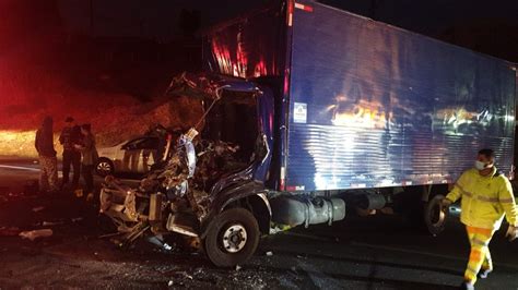 Acidente Entre Caminhões Deixa Feridos Na Rodovia Dos Bandeirantes