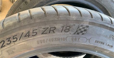 235 45 r18 Continental