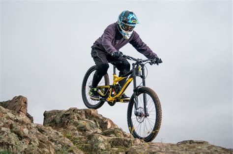 entry level downhill mountain bikes gear  venture