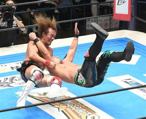 写真：【新日本・wtl】左ヒザ負傷から復帰の内藤がデスティーノで後藤組撃破「全勝優勝を目指していく」 東スポweb