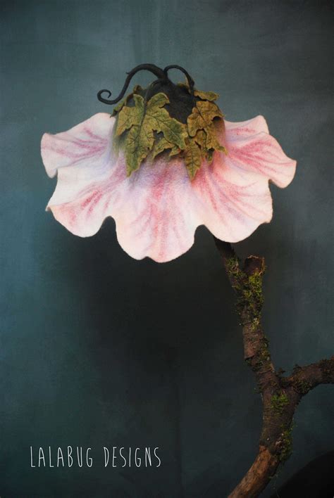 Pin by Sophia Marie on Cosplays and EDM get ups! | Flower hats, Fairy